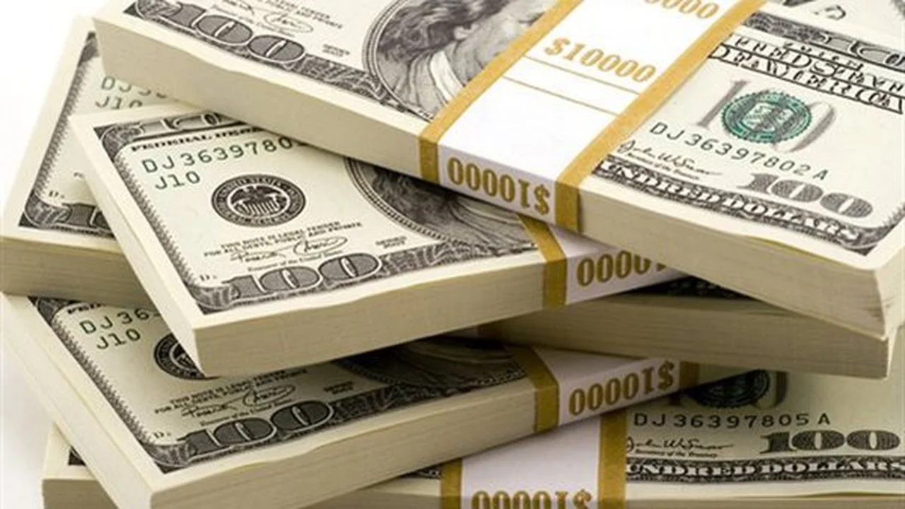 تغيرات جديدة في أسعار الدولار مقابل الجنيه داخل البنوك صباح الأربعاء الأول من أبريل